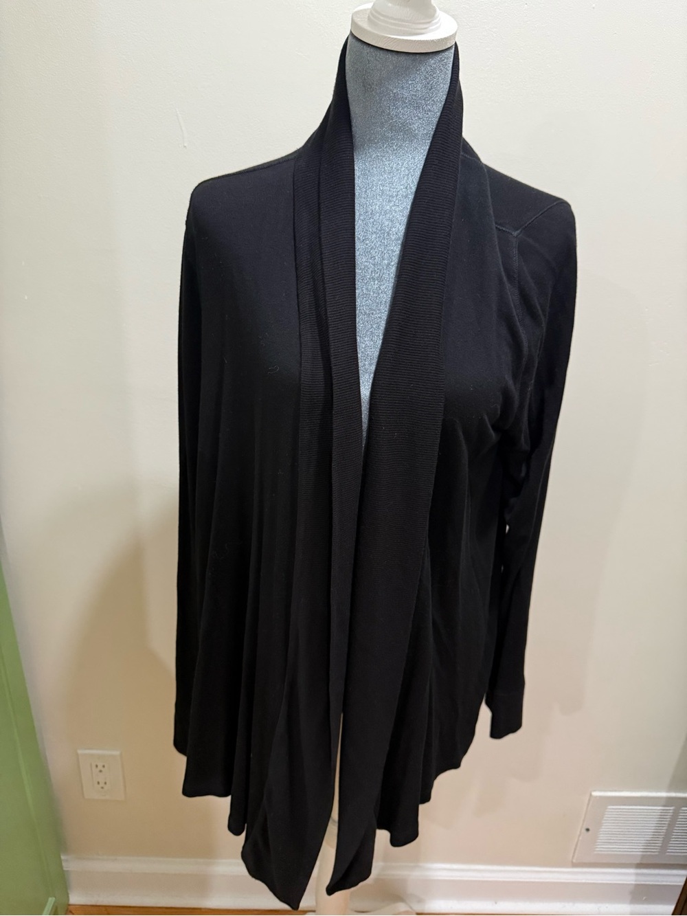 Liz Claiborne Black Open Drape Cardigan
